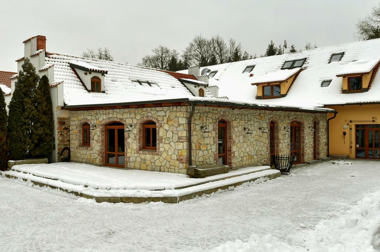 Zamecka Fortovna Obora - Forester House Kaznejov エクステリア 写真