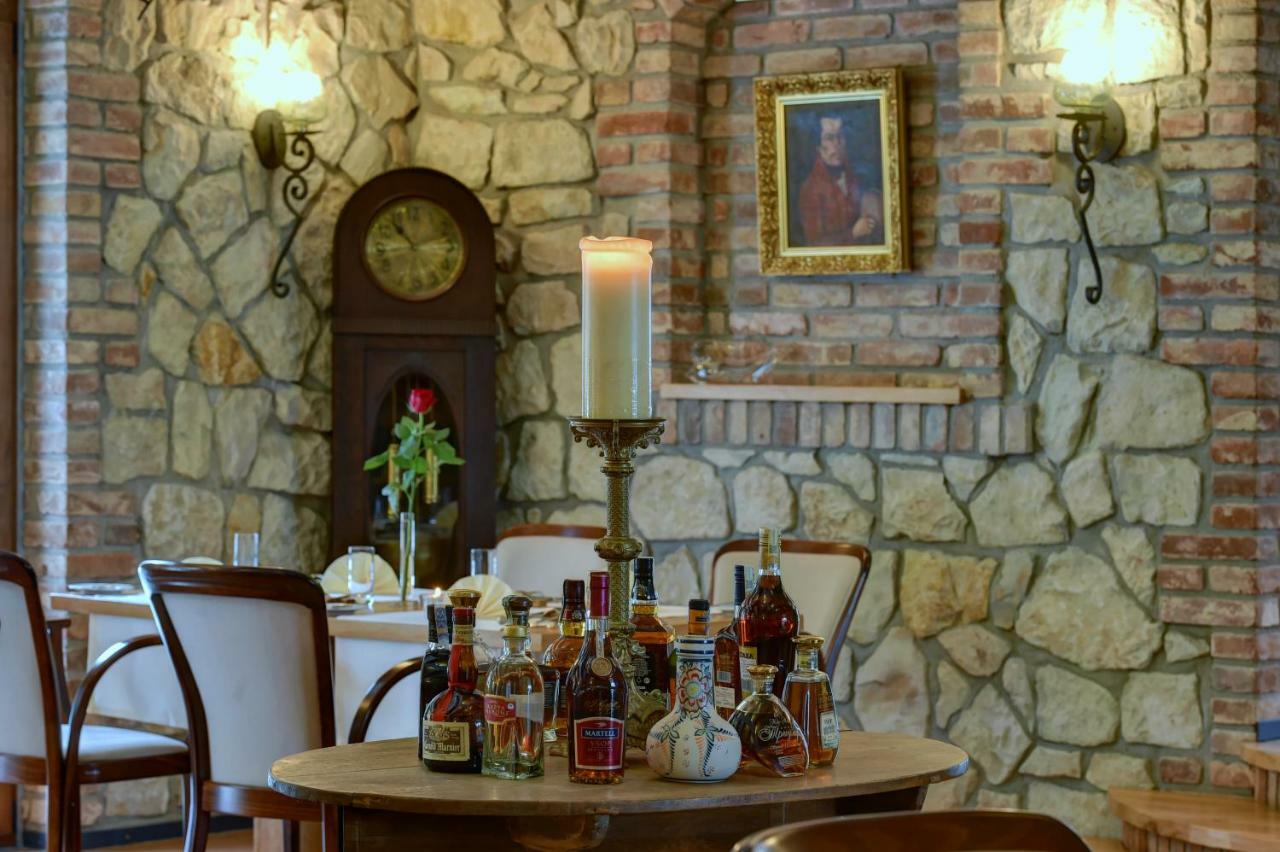 Zamecka Fortovna Obora - Forester House Kaznejov エクステリア 写真