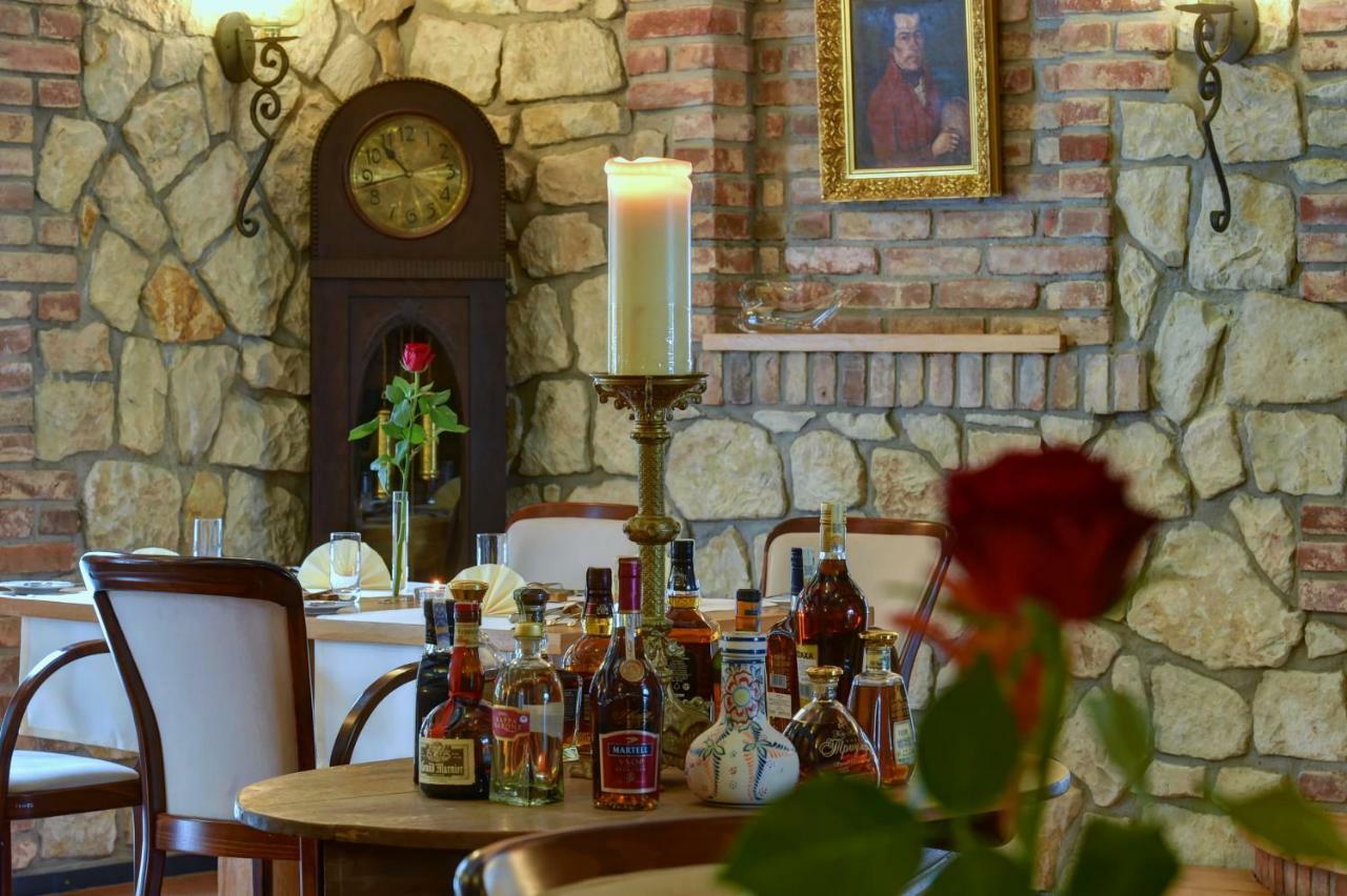Zamecka Fortovna Obora - Forester House Kaznejov エクステリア 写真